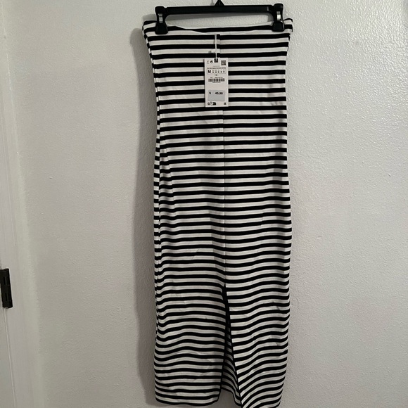 Black and White Striped knit Women's Strapless Dress - Picture 2 of 4